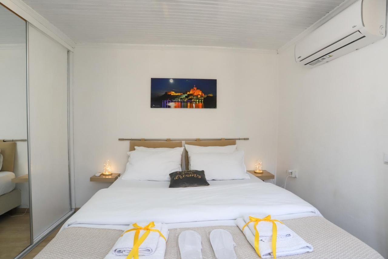 Corfu Port Home Luaran gambar